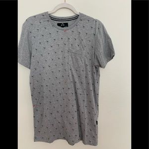 Zak men’s red pelican tshirt